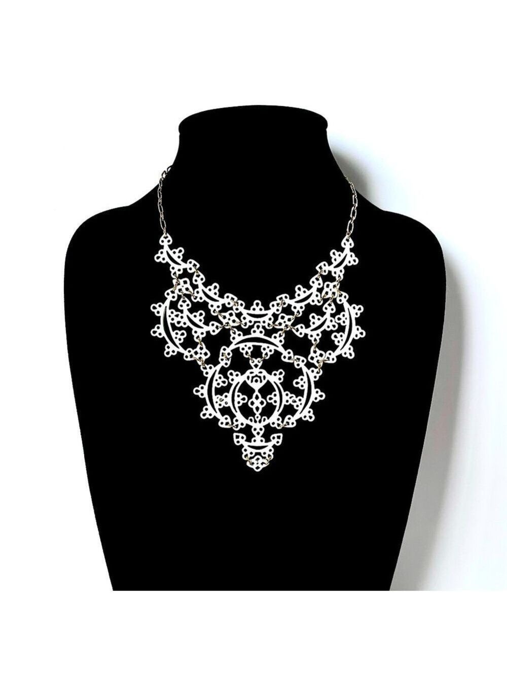 JESSICA SIMPSON White Cutout Plate Bib Necklace NWT - Picture 3 of 7